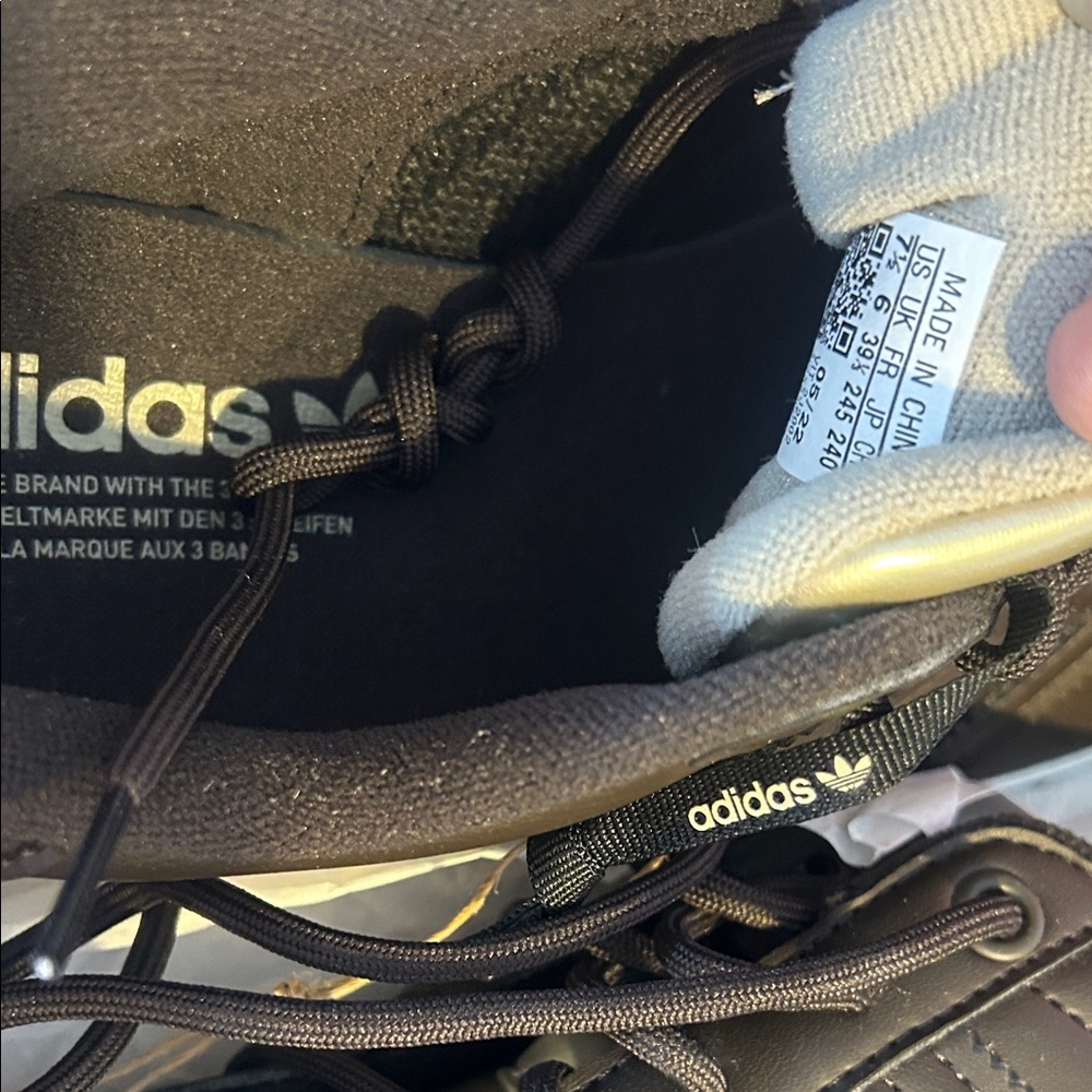 Adidas Superstar Men's Sneakers in Black and Gold - Picture 2 of 8
